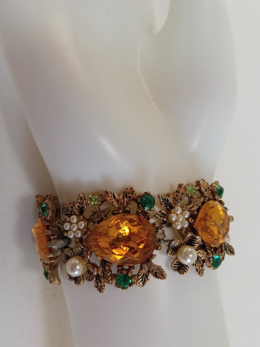 Vintage Filigree Amber Cabochons Pearls Green Crystal Glass Bracelet Gold Tone